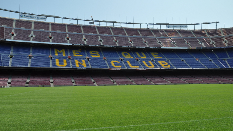 Der FC Barcelona wollte vergangenen Sommer Kylian Mbappé und Ángel di María verpflichten. Keiner der beiden wechselte ins Camp Nou.